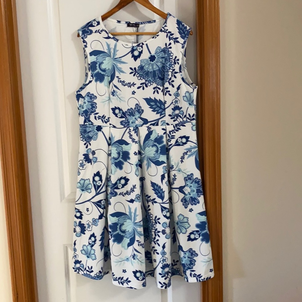 Lily Dress by Firmiana